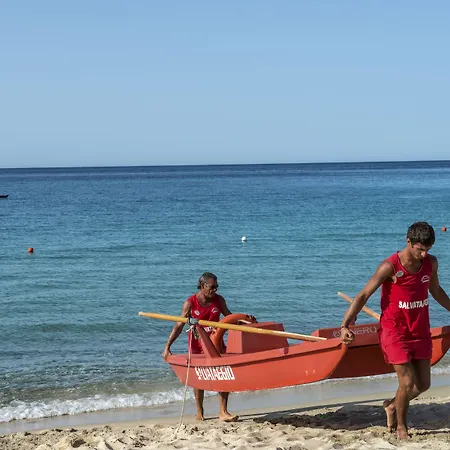 アパートホテル Cormoran