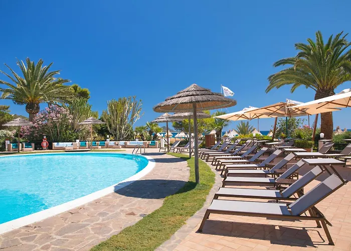 Cormoran Apartahotel 4*