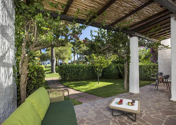 Cormoran Apartahotel 4*